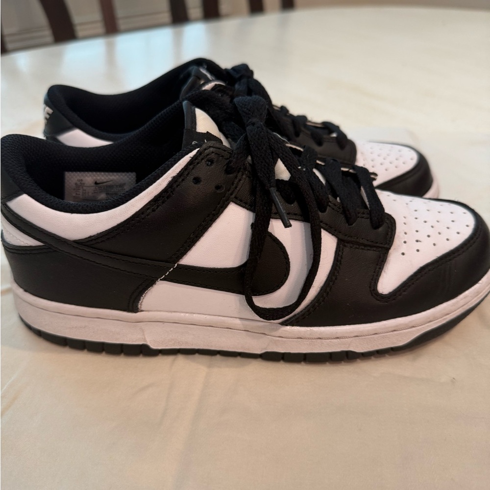 Nike Sneakers Black and White